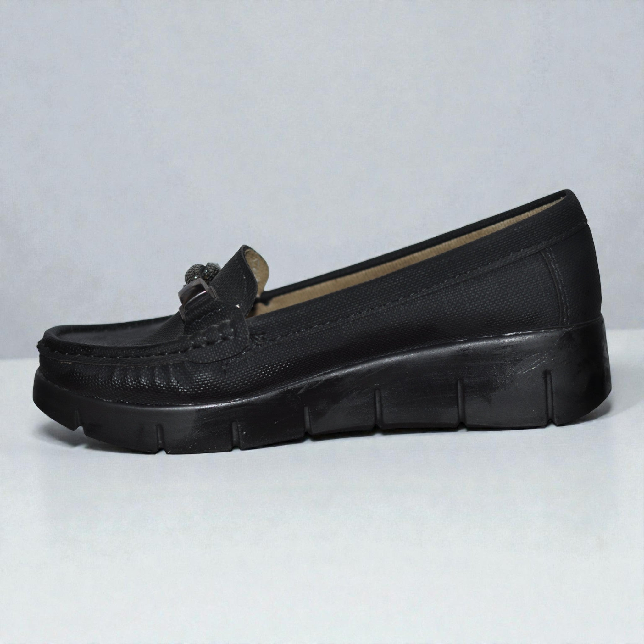 Kadın Ortopedik Kalın Taban Loafer – Tokalı, Nefes Alan Günlük Ayakkabı (Siyah)