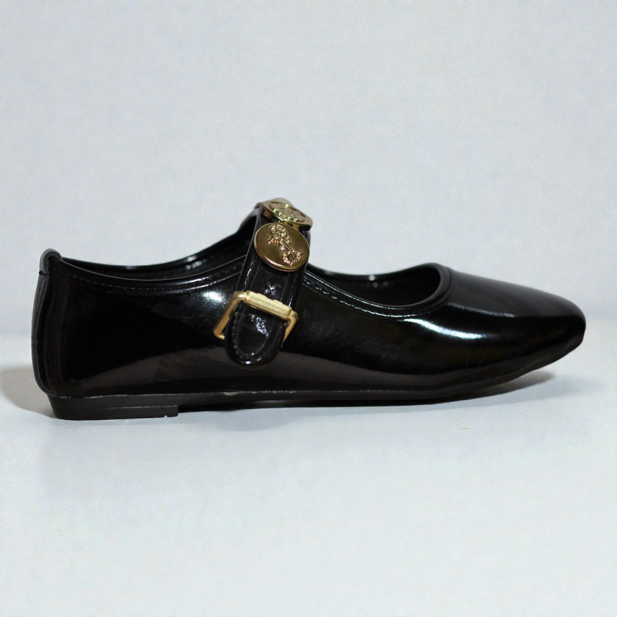 Kadın Rugan Tokalı Babet – İnci ve Taş Detaylı Şık Özel Gün Ayakkabısı (Siyah)